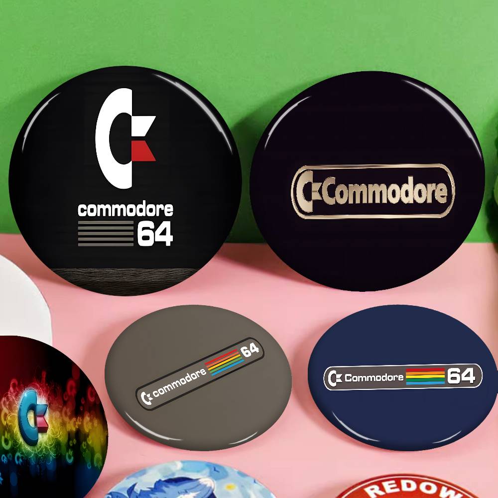 C-Commodore-64 Retro-Tech Anim - Tech Accessories Backpack recension och pris