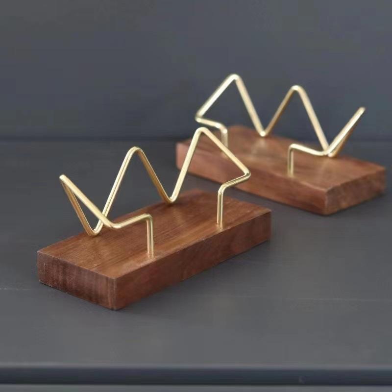 【A8】Wooden Business Card Holde - Tech Accessories For Office recension och pris